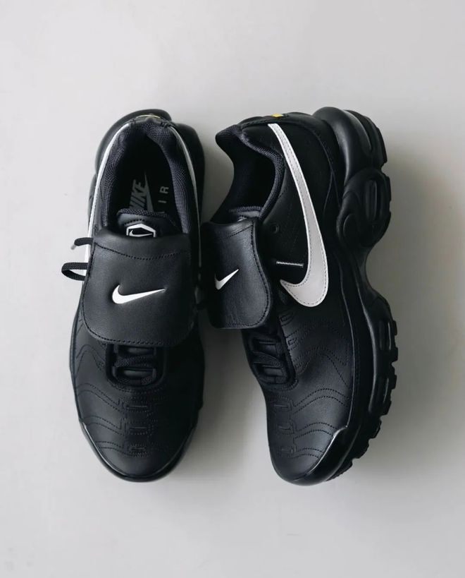 潜力股”SNEAKERS值得关注！！！新利体育网页版极致黑才够帅！这4双“(图23)