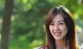 常穿的鞋子往往能够决定她的命运新利体育app并非迷信一个女人(图2)