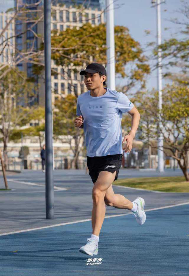r 生活 从“轻”定义新利体育app运动 o(图2)