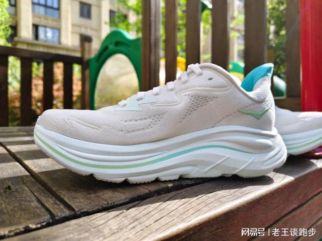 10：恰到好处的卓越跑鞋HOKA CLIFTON(图10)