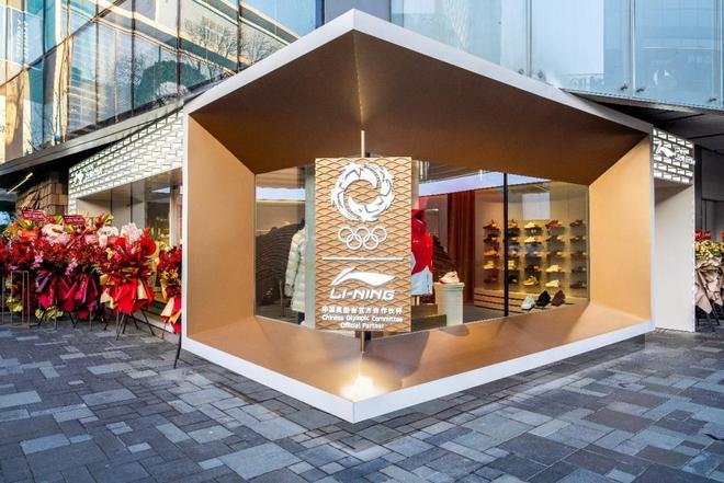 从运动“转场”生活观察｜当体育品牌